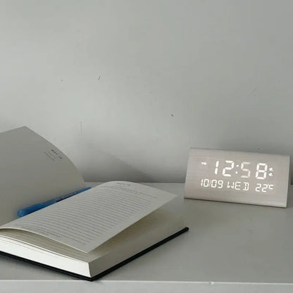 Diario Guidato Bloom: Amore, Crescita e Chiarezza Mentale Personale